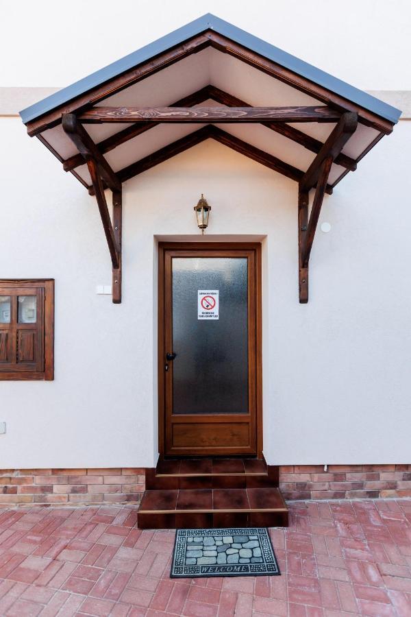 Kollar D Guest House - Prenociste Rooms 수보티차 외부 사진