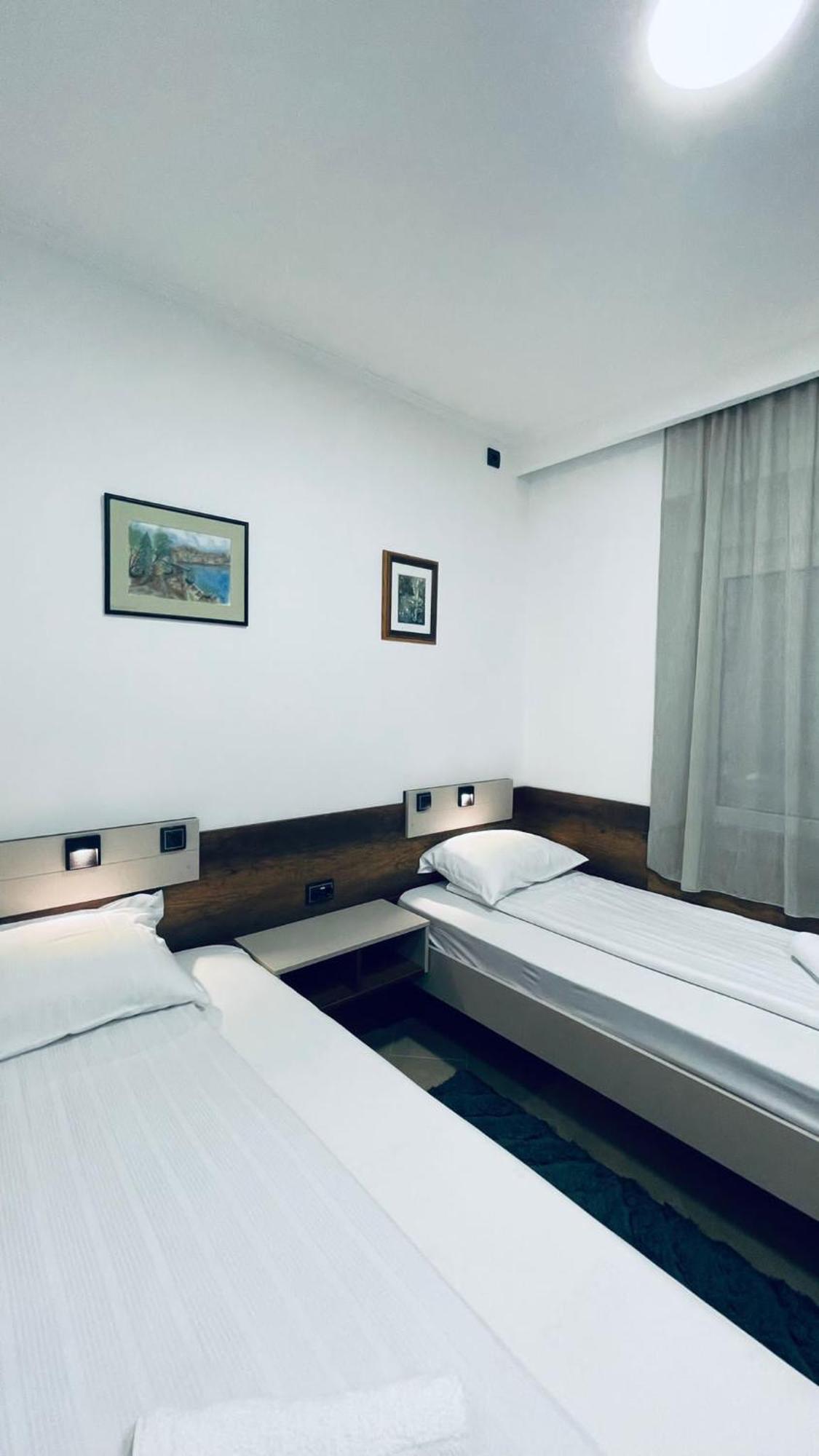 Kollar D Guest House - Prenociste Rooms 수보티차 외부 사진