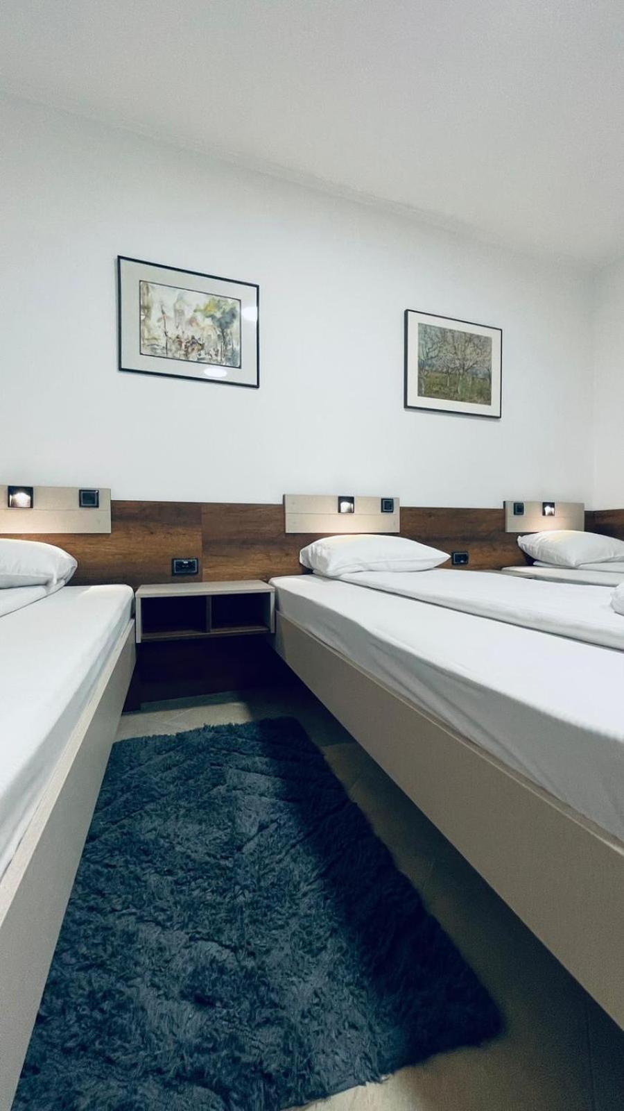 Kollar D Guest House - Prenociste Rooms 수보티차 외부 사진
